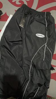Product Review of Unbroken Officiall Y2K BUGGY PANTS CARGO Casual UNISEX Celana Panjang unsex regular wanita loose baggy skena outfit cewe ootd bawahan parasut karet  Hitam Jogger Cewek from A**k G**s 0