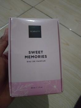 Product Review of Scarlett Whitening Euphoria Eau De Parfum 30ml BPOM Original Perfume Wangi Wanita Violet - Pear, Pear - Mewah, Orange from E**i 0