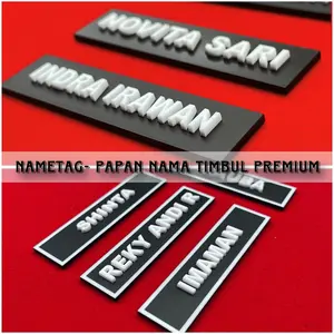 Name tag timbul - Papan nama dada timbul premium - papan nama akrilik Desk