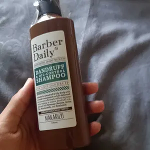 Barber Daily Dandruff & Oil Control Shampoo Bottle 165 mL