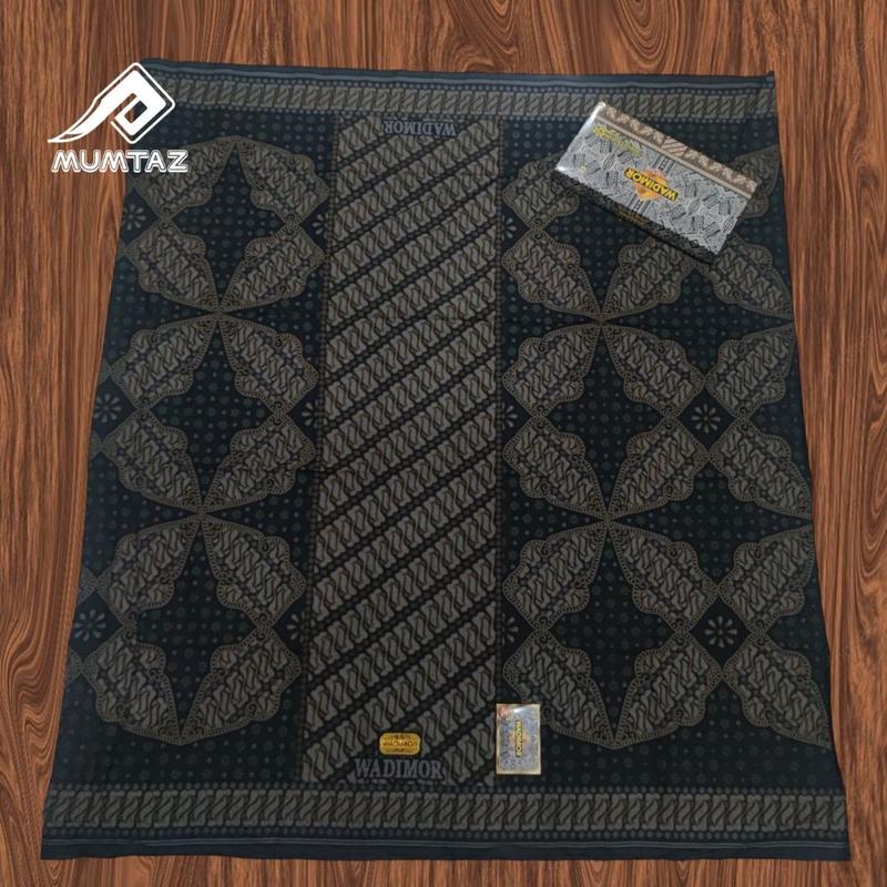 Product Introduction of Sarung Batik Jawa Wadimor Terbaru Katun Motif Santri Dewasa Nyaman 1