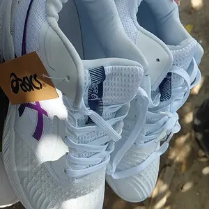 sepatu voli wanita super premium import vietnam sepatu Volley berdecit