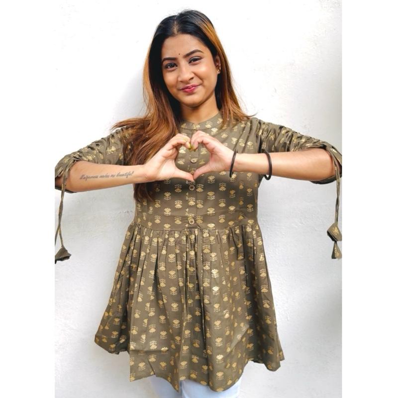 VENNILA HIGH NECK SHORT TOPS - TikTok Shop Malaysia