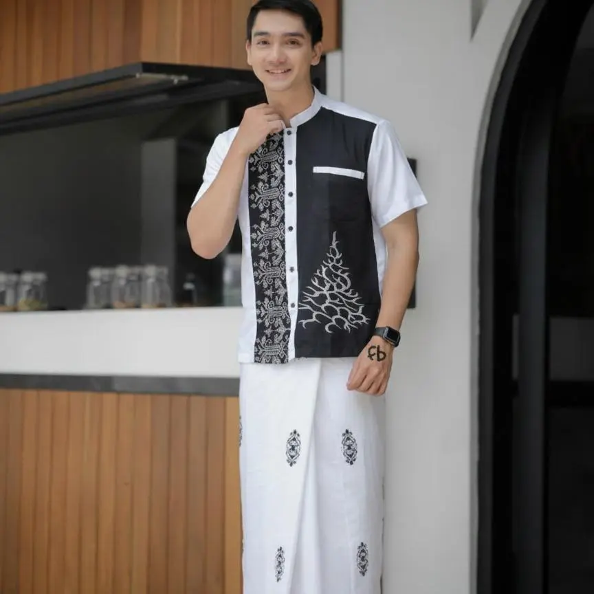 putih + sarung putih