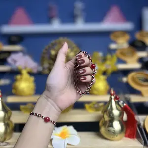 CAKRA RATU - Gelang Tridatu Keberuntungan Berdasarkan Hari Kelahiran - Selasa