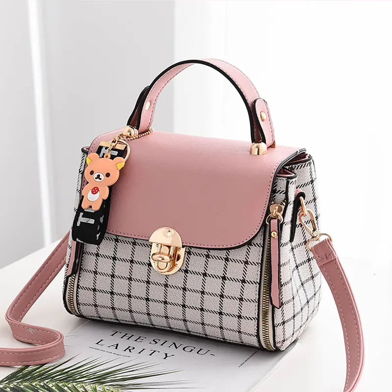 BAG WOMAN 2023 new patchwork plaid messenger bag Korean version hand-held small square bag one-shouldered fairy ins super hot bag