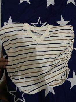 Product Review of V-NECK CROP STRIPE KERUT- Top tee Garis salur Kaos Atasan basic Katun Leher V Wanita Cotton Combed 30s Premium Lerist T-Shirt Polos Baju Pendek from Y**a 1