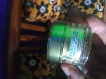 Product Review of CREAM MALAM HYDE BEAUTY SKINCARE GLOWING FORTE Biru Hitam Mencerahkan Wajah Memutihkan from T**i H**i 0