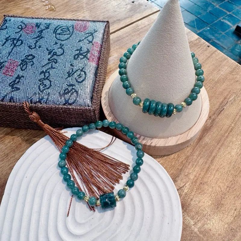 Vòng tay phong thuỷ đơn Lam Ngọc Lu-Điếu 3