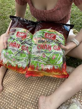 Product Review of (Tặng 2 chân)[Combo 30 Chân gà ủ vị làng việt 35g Xanh Cay giòn ngon] chângà from T**o B** Đ** 1
