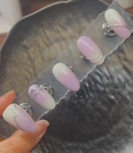 Handmade Ipomoea gradient silver French press-on nails — versatile for commuting and dates; mirror finish with white-purple blend