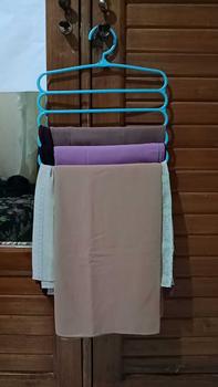 Product Review of HUGO Gantungan Hanger 5 Susun Serbaguna Gantungan Jilbab Gantungan Celana Baju Pakaian Plastik Multifungsi from S**r 0