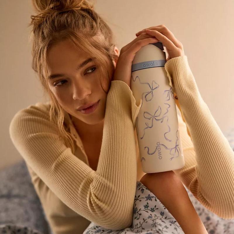 Product Introduction of (Blue ribbon) Owala FreeSip Insulated Stainless Steel Water Bottle with Straw for Sports and thermos cup outdoor sports water bottle new Owala double-layer vacuum thermos cup sports water bottle outdoor sports straw water cup Drinkware Flasks Portable 12