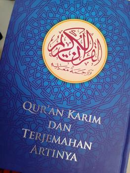 Product Review of Al-Quran Terjemah Tim Ahli Gus Baha Edisi Terbaru Original from S**i 0