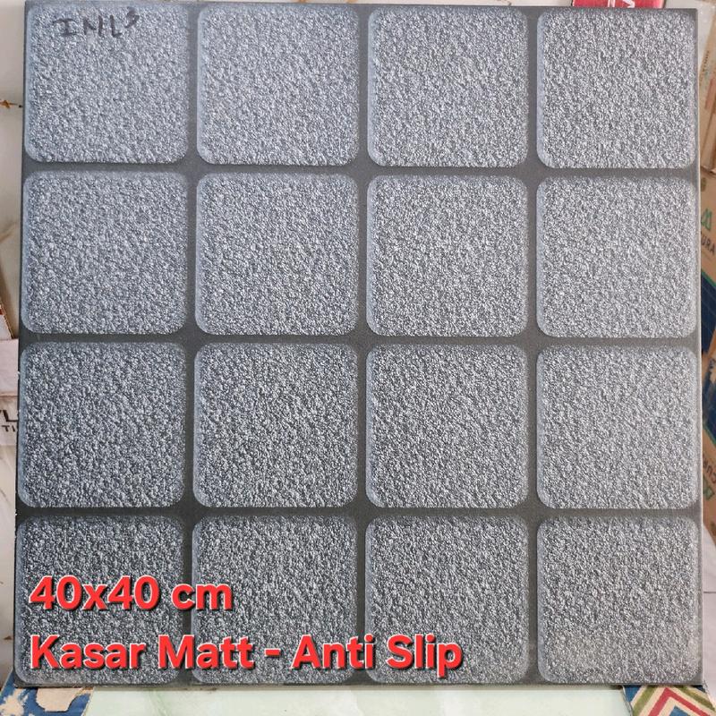 Keramik Lantai / Permukaan Kasar / 40x40 cm / Misty Grey 0