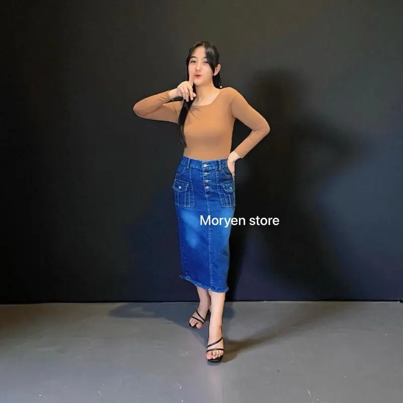 (EXCLUSIVE CI FEBY X MORYEN) rebecca rok jeans panjang rok jeans kancing belah depan rebeca rok skrit jeans span kamila rok jeans wanita berhijab 3