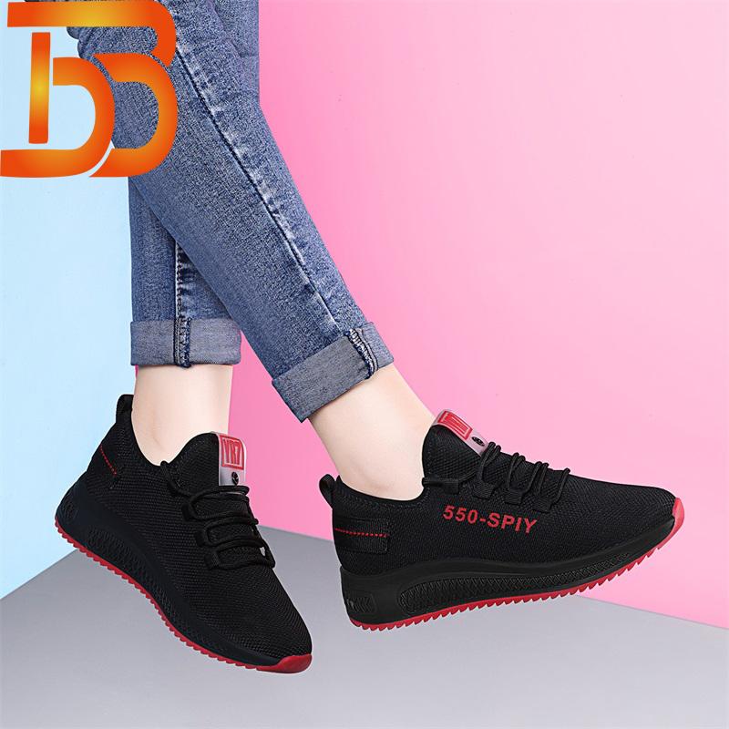  【tiktok bán chạy TBB Giày vải Bắc Kinh cổ điển đế mềm chống trượt nhẹ mới mùa hè 2025 giày thể thao thường ngày cho nữ 550 