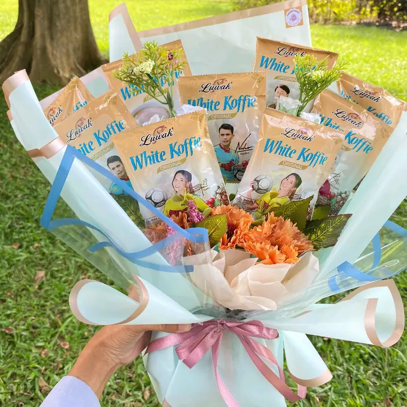 Buket snack hadiah wisuda, hadiah ulang tahun elegan mewah menarik 0