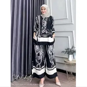 SETELAN WAYANG JUMBO WANITA KEKINIAN