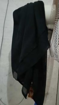 Product Review of HIJAB PARIS JADUL VARISHA/ HIJAB PARIS SEGI EMPAT from Y**a 0