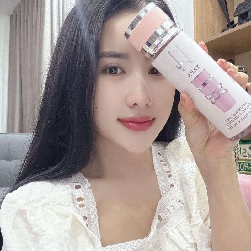  Bodymist xịt thơm toàn thân   Mùi ngọt ngào - sang    lưu hương 3-4 tiếng khi xịt lên quần áo 