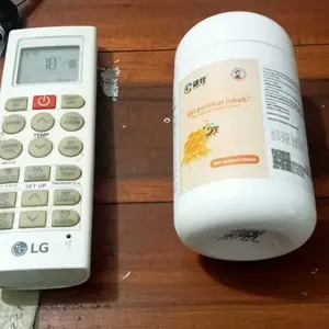 Gel pemikat lebah | Salep Feromon Apis Cerana Pemikat Lebah Madu