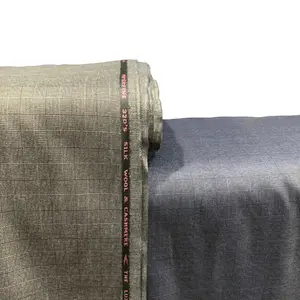 Kain Wool Silk Cashmere dengan serat bergaris  adalah jenis kain premium yang menggabungkan serat mewah kegunaan setelan jas, safari celana   rok,dan lain lain. Pakaian