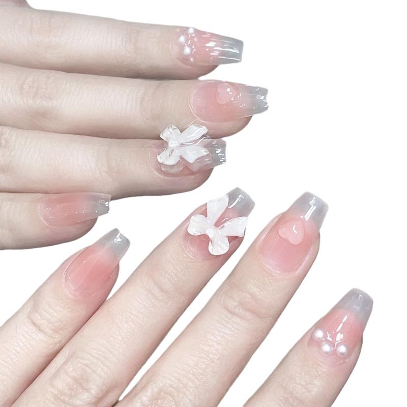 Product Introduction of Cute Pink Sweet Princess Removable Handmade Wear Nail Art Y2K Vitality Girl Short Fake Nails Blush Bow Patch Nail 4