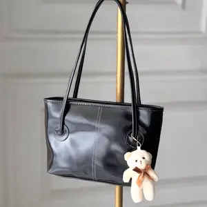 La Diané - Briella Tas Tangan Wanita dengan Gantungan Beruang Lucu - Tas Kulit sintetis Hitam Elegan untuk Sehari-hari