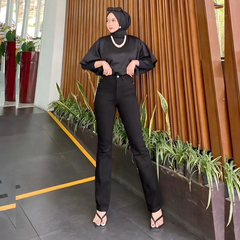 Highwaist Jeans Abu Cutbray Tebal Melar Loose Wanita Celana Panjang Wanita 3