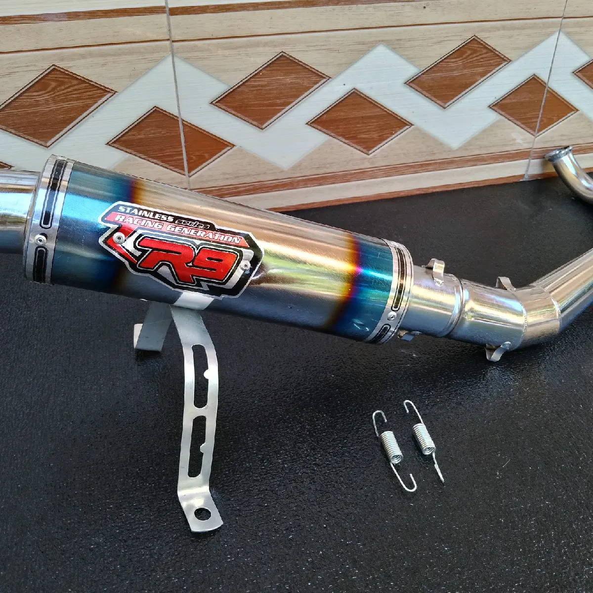 Knalpot Racing R9 Matic Beat pop Beat fi Beat karbu Vario CBS Vario 110 Vario 125 Vario 150 Mio M3 Mio Z Mio sporty Mio J Fino 115 Fino 125