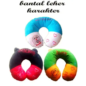 BANTAL MOBIL / BANTAL LEHER MOTIF KARAKTER MURAH