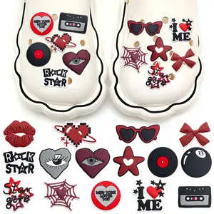 Novelty 1PCS Kartun Keren Y2K Gaya Gelap Sandal pin Bakiak Aksesoris Sepatu DIY kacamata hitam Pola individu Sepatu Tempelan PVC Menghias Unisex Hadiah Anak-anak