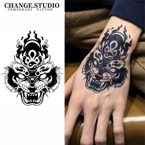 Hình Xăm Tạm Thời, Thiết Kế Mặt Sau Của Tay Sư Tử Lửa, Không Thấm Nước Và Chống Chà Xát, Kéo Dài Trong 15 Ngày. Miếng Dán Hình Xăm