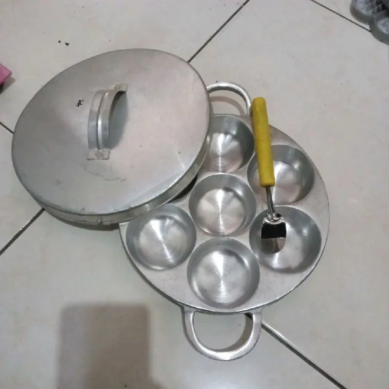 Cetakan Bikang prima standart/Sedang.Apem .Cetakan Bikang Mawar Kitchenware Diameter Lubang 7cm Kedalaman 3 2cm Blakang Tidak Berlubang 6