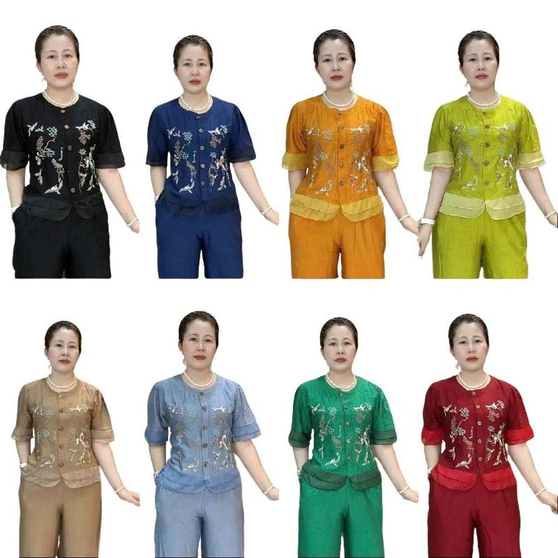 XƯỞNG MAY PHÁT TÀI Bộ quần áo trung niên cho mẹ vải đũi xước cao cấp gồm áo cổ tròn thêu và quần suông rộng rãi cạp chun bản to - 1002