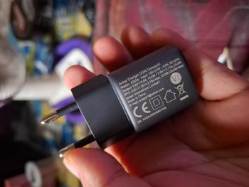 Product Review of Anker 25W GaN USB C Charger, Compact Support PPS & Fast Charging for Samsung iPhone - A2656 from S**t 1