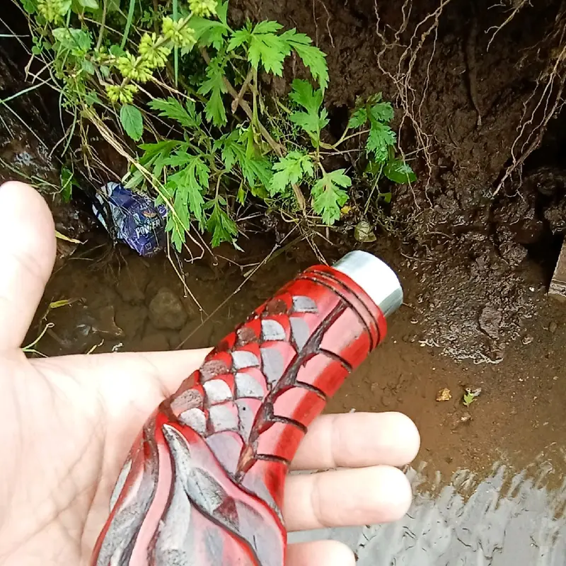 Gagang ukir naga merah 15cm 2