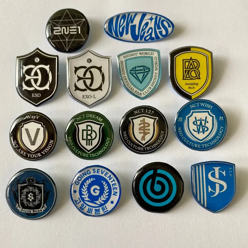 BROS KPOP LOGO EXO NCT NEWJEANS BOA SVT WAYV SHINEE TVXQ PIN KPOP 0