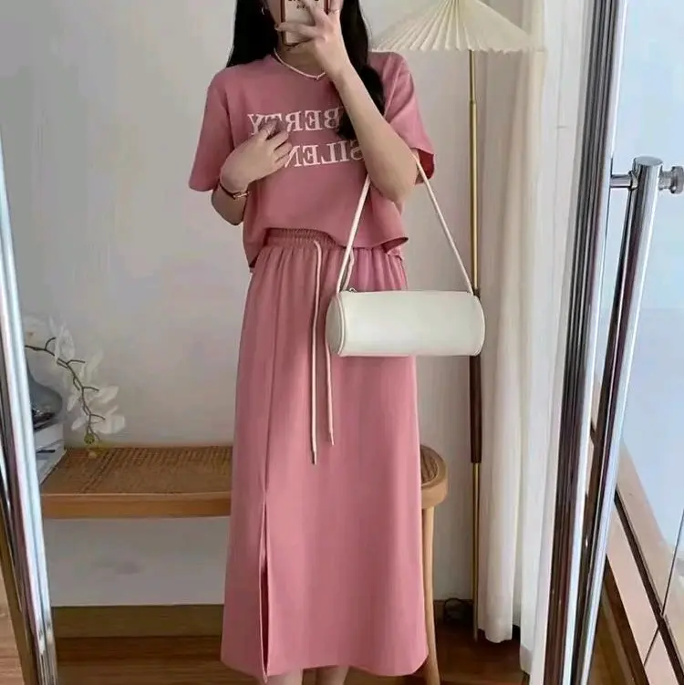 Setelan Rok Kaos Lembut  Wanita 0