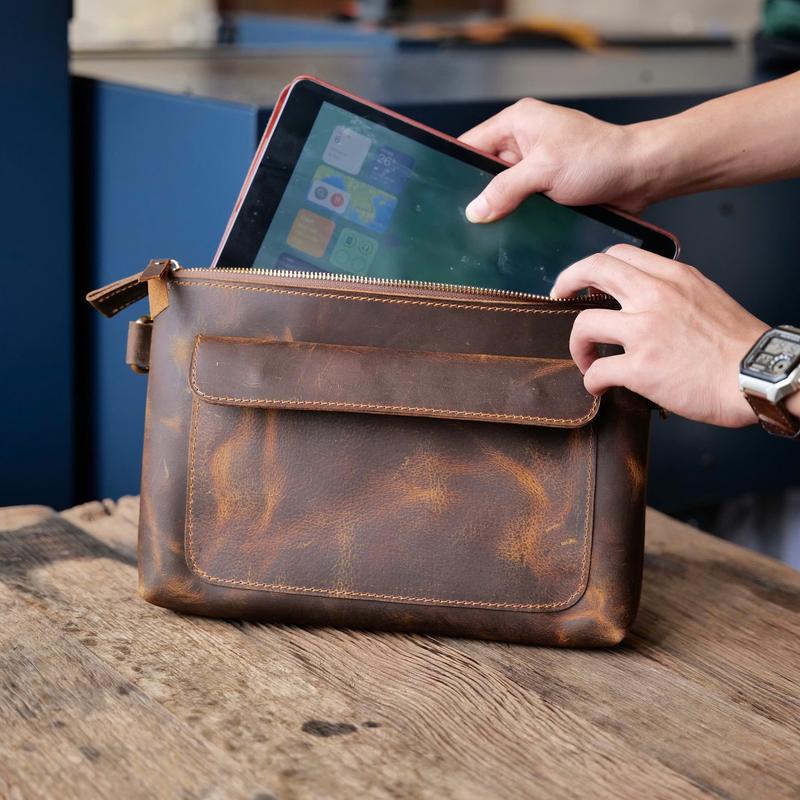 Túi Clutch Da Bò Sáp - January Classic