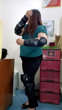 Product Review of BUY1TAKE1 Hard Knee and Elbow Pads MKT Brand for Couples | Partners | RIders from L**i 0