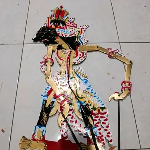 wayang kulit kertas Bomanarakasura/sutejo ukuran standar pentas pedalangan