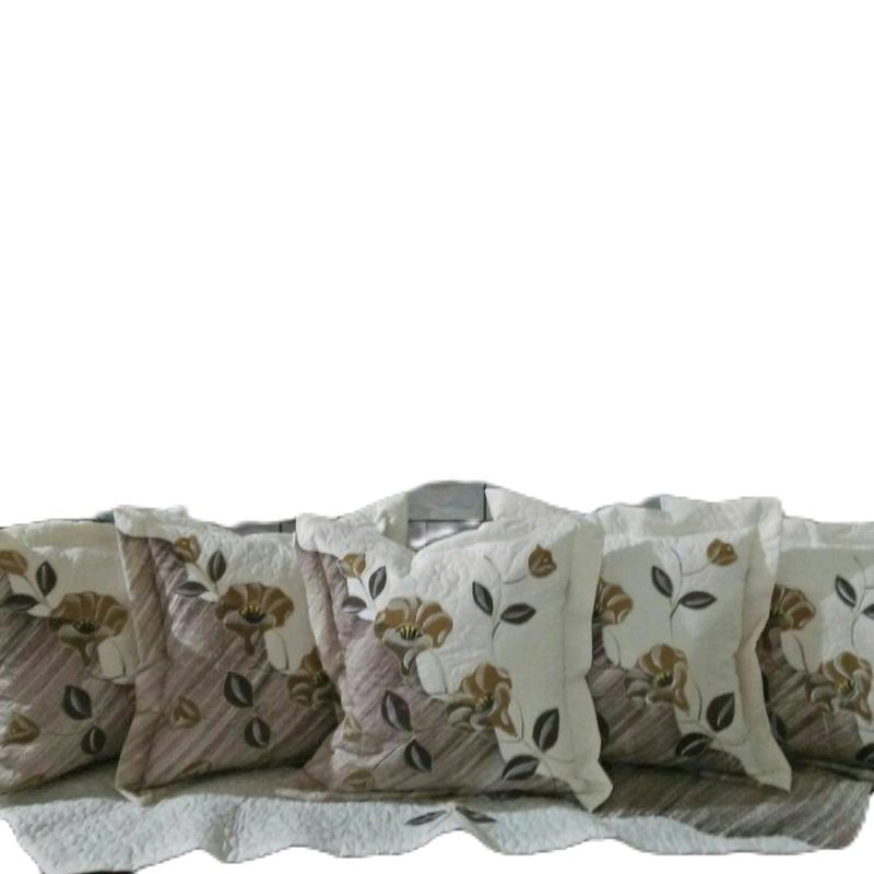 SET SARUNG BANTAL SOFA COKLAT uk.40x40/ uk.45×45 ,isi 5 sarung bantal + 1 taplak meja 1