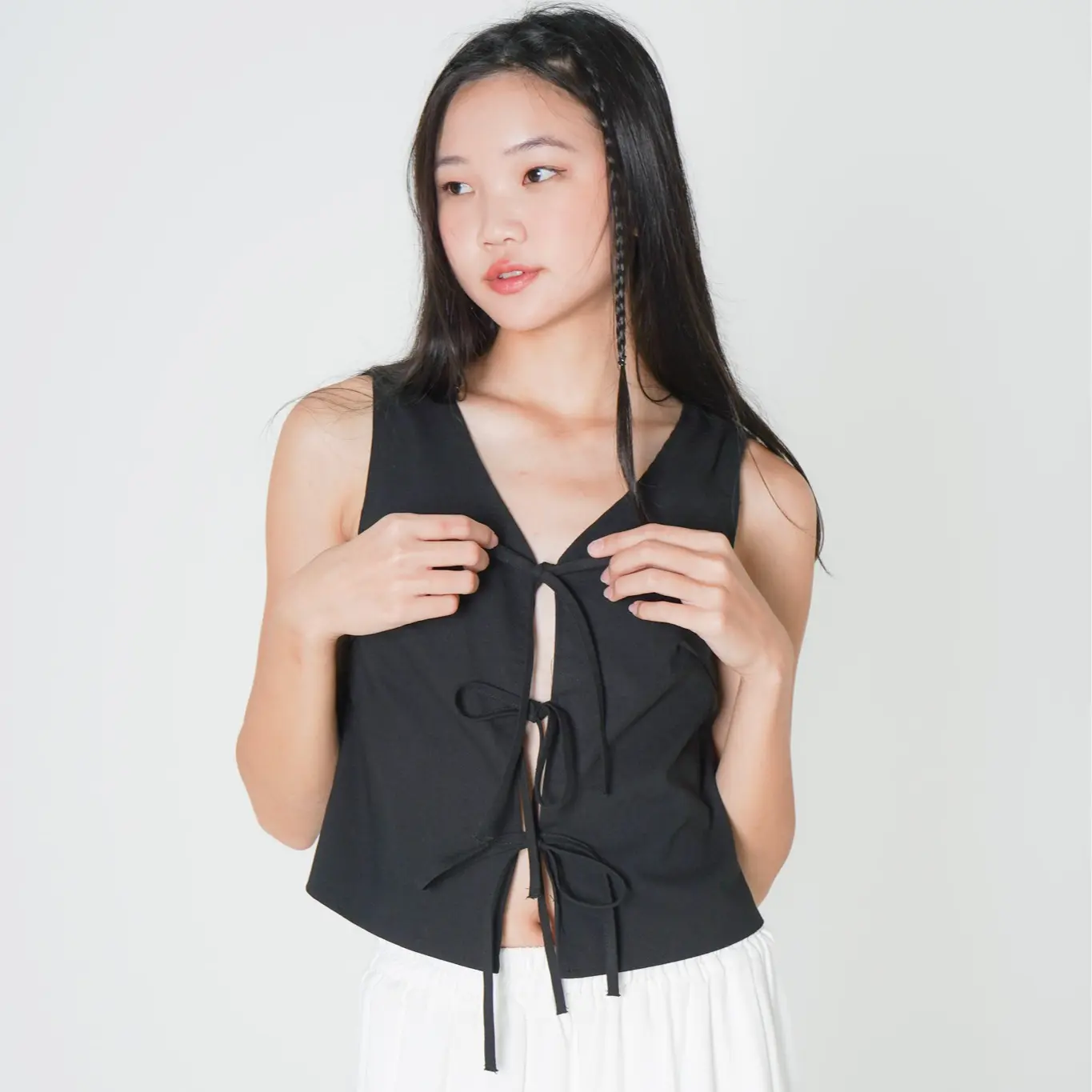 Mandy Linen Sleeveless Tie Front Top (Beige/ White/ Black)