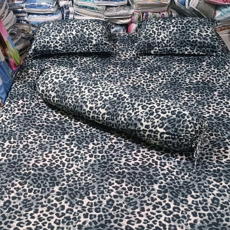 bộ ga gối thun lạnh,HQ beo xám gồm 4 món 2 vỏ gối nằm+1 áo ôm +1 ga bo chun chân5cm>20cm thun lạnh dày dặn mát ko xù lông ra màu