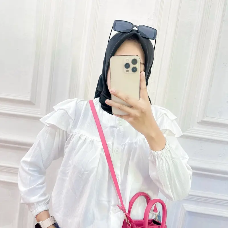 Blouse YUMNA Fluffy Oversize Korean Style - Baju Top Wanita Cute Panjang Kancing Nyaman Atasan y2k yumna putih kemeja viral 0