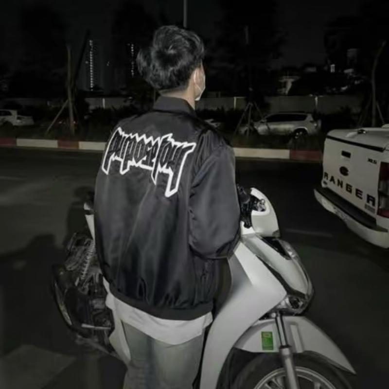 Áo khoác bomber gió nam TA89 trần bông thân trơn phối lưng thêu chữ da tay thêu túi gió dây đỏ dầy dặn boy phố AK121