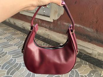 Product Review of ALINSKA SHOULDERBAG Kulit PU Tas Bahu Wanita Selempang Slingbag Cewek from d**a 2