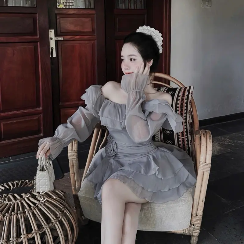 Đầm Tơ Bệt Vai Hoa Eo Tầng Hot 3 Màu Sang Chảnh Dress